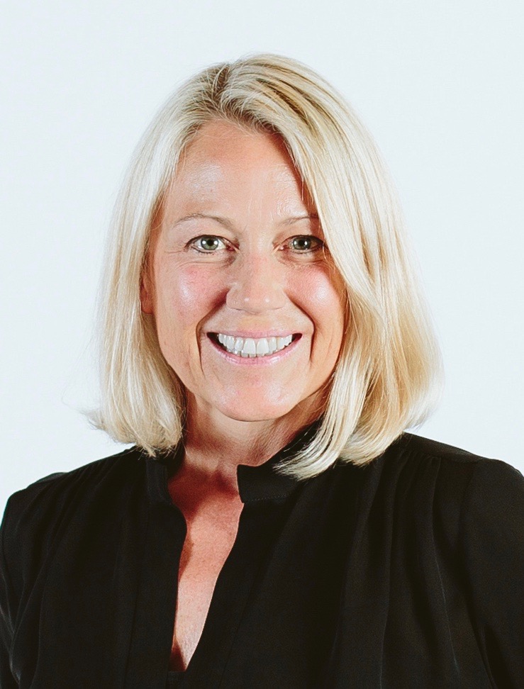 Smarsh - Headshots - Blue BG-107 5