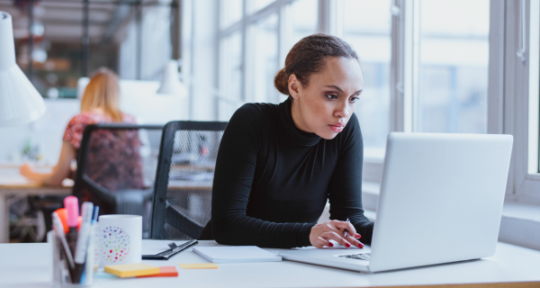 business woman desktop computer review featured img